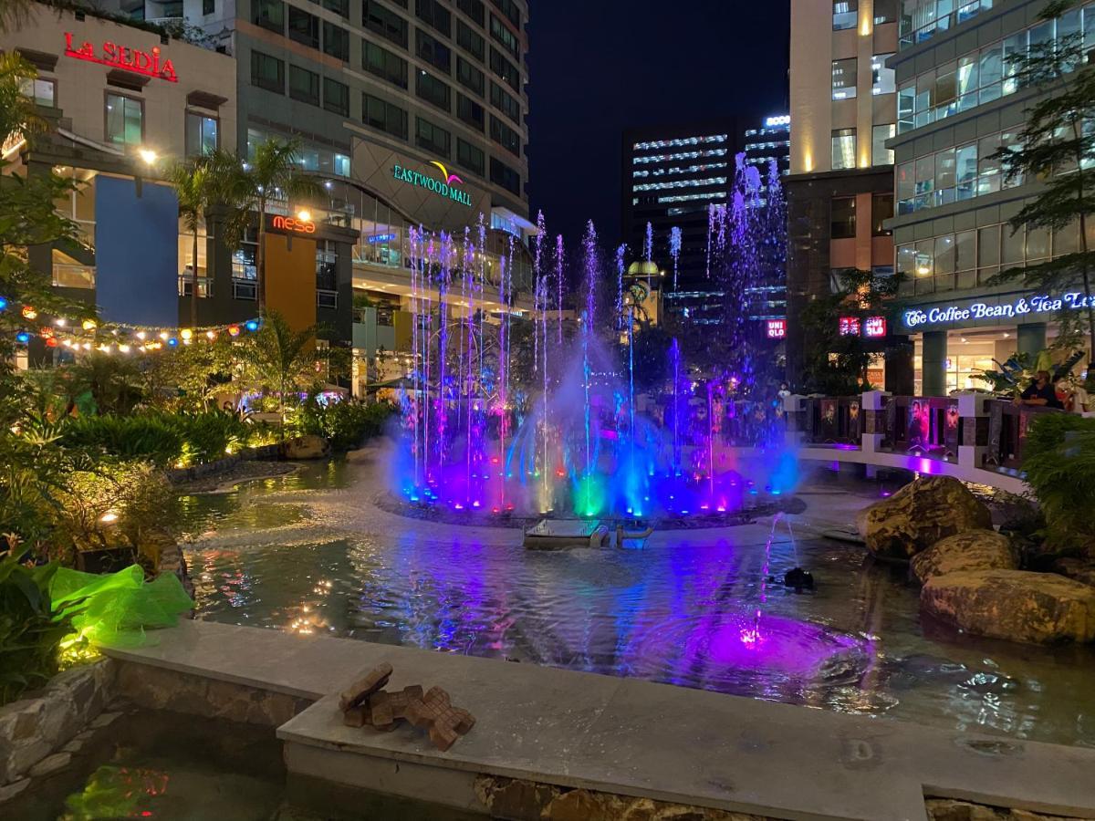 Classy 2Br Suite At Eastwood City With Pool And City Skyline View Маніла Екстер'єр фото