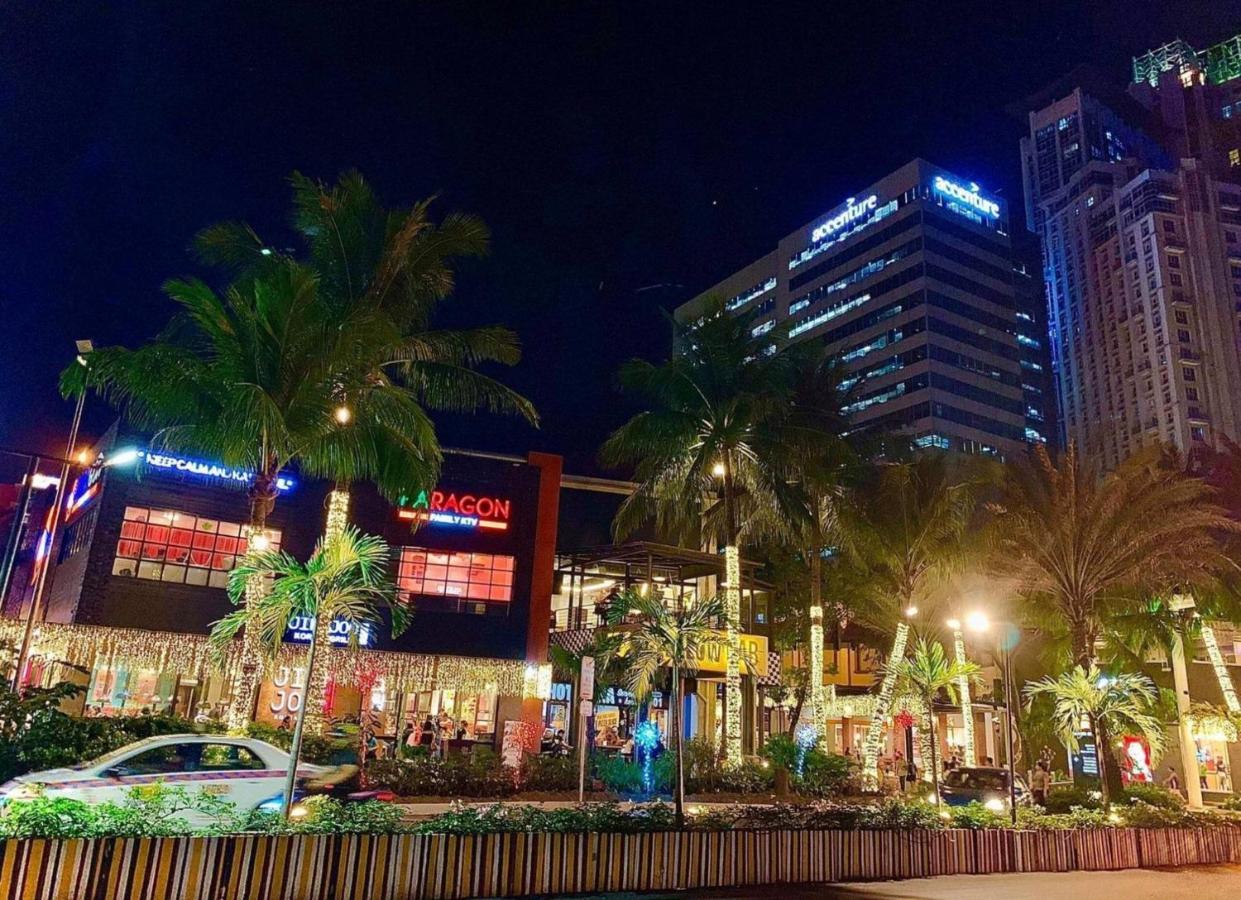 Classy 2Br Suite At Eastwood City With Pool And City Skyline View Маніла Екстер'єр фото