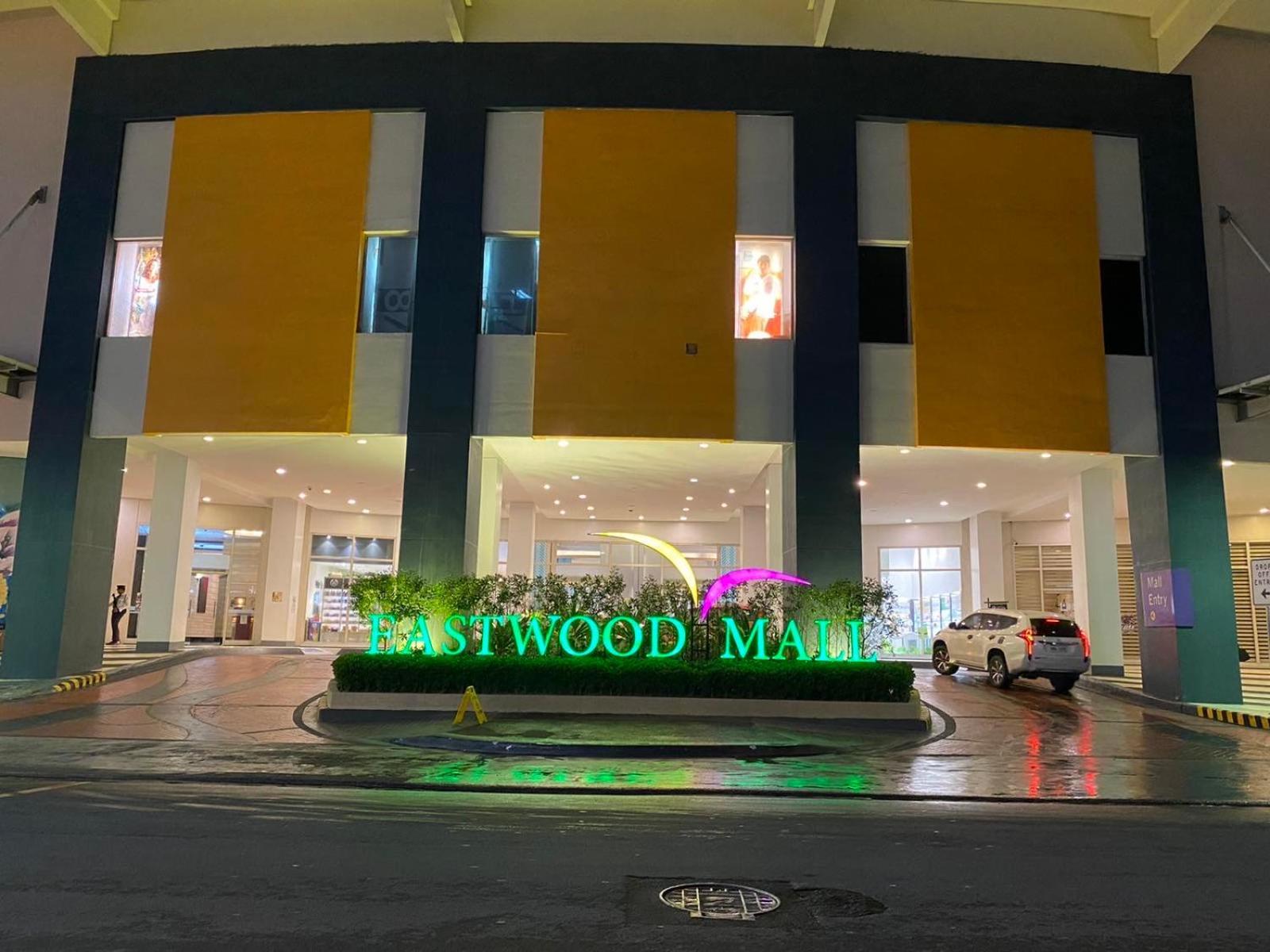 Classy 2Br Suite At Eastwood City With Pool And City Skyline View Маніла Екстер'єр фото
